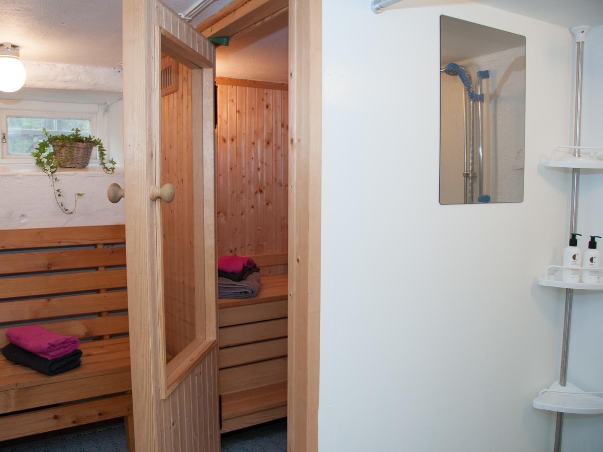 Bed and Breakfast Ekeby I Bro Esterno foto